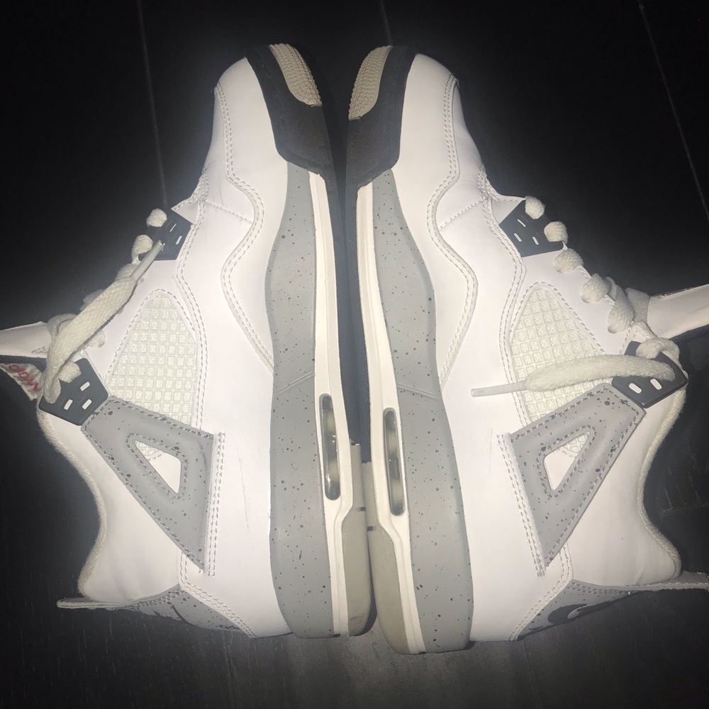 Nike Air Jordan 4 Retro
